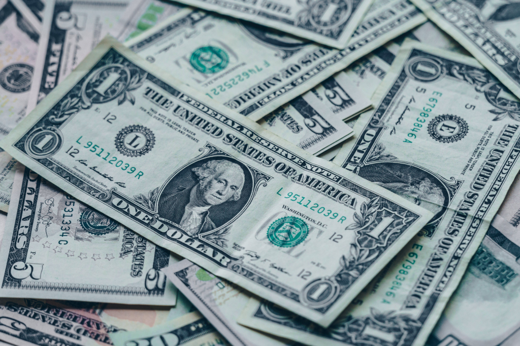 wealthy money